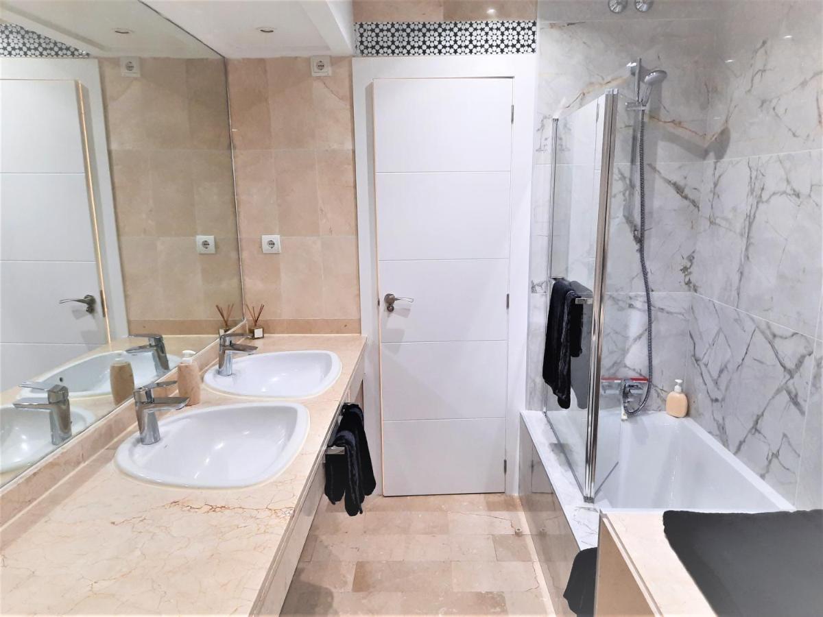 Beachfront Puerto Banus Appartement